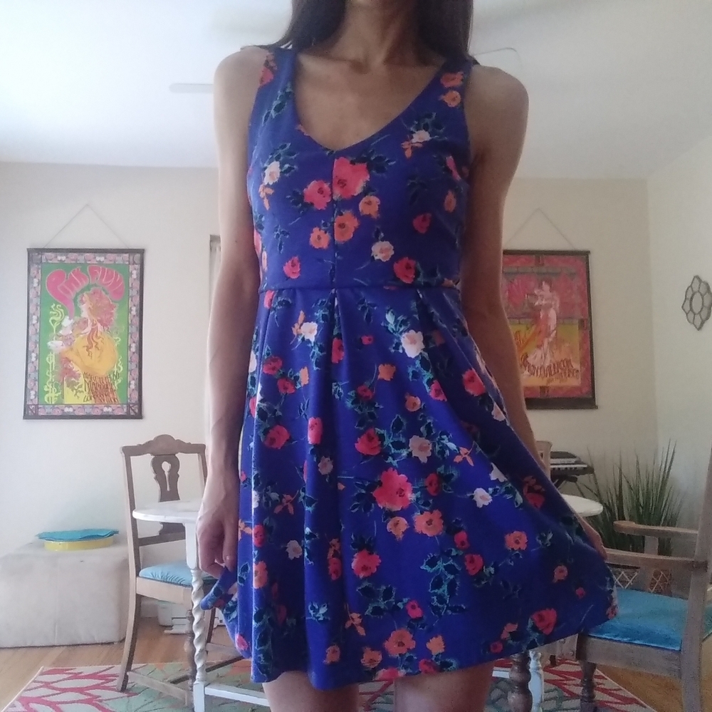 Candies floral dress size M